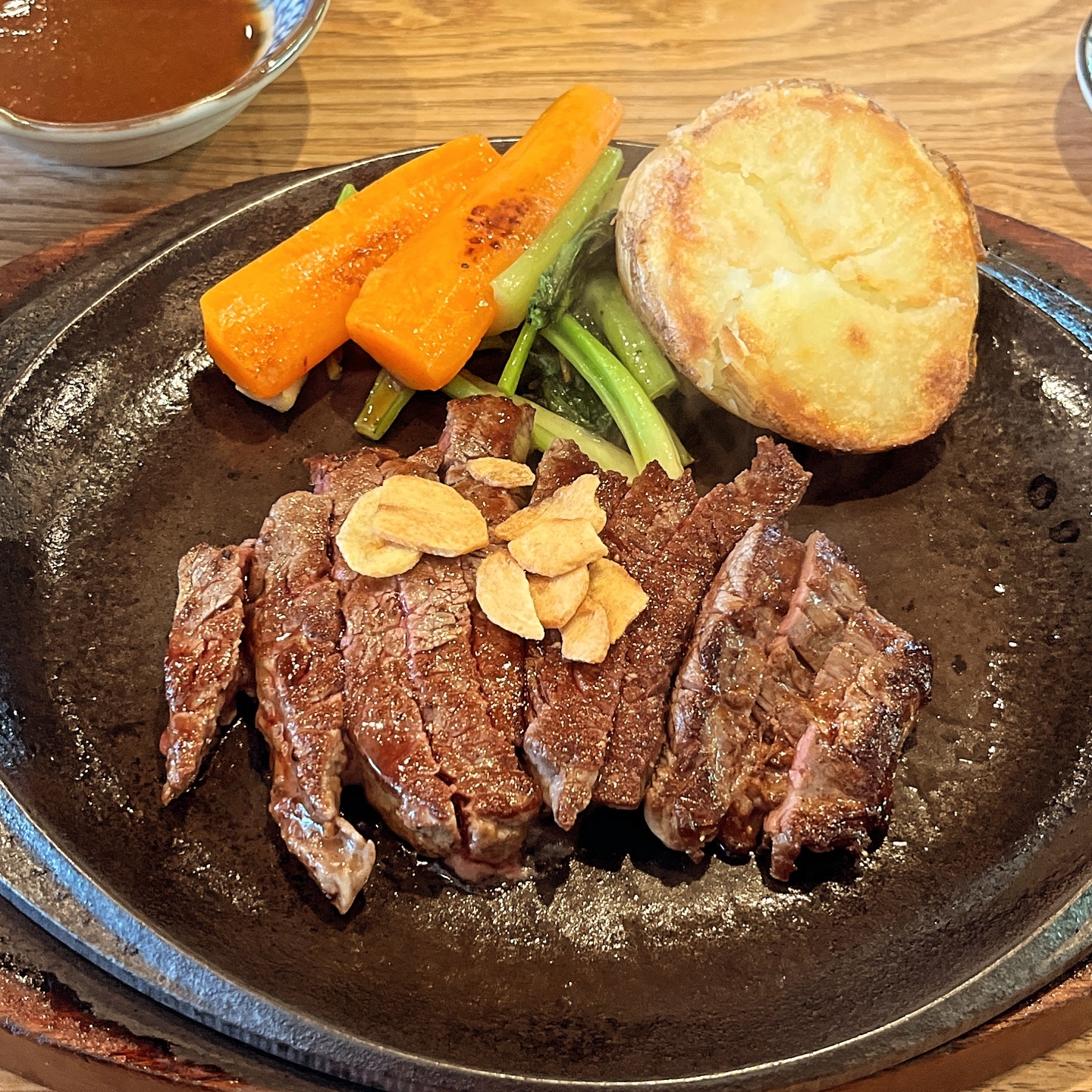 染と茶・ステーキ定食（広島市安佐北区）