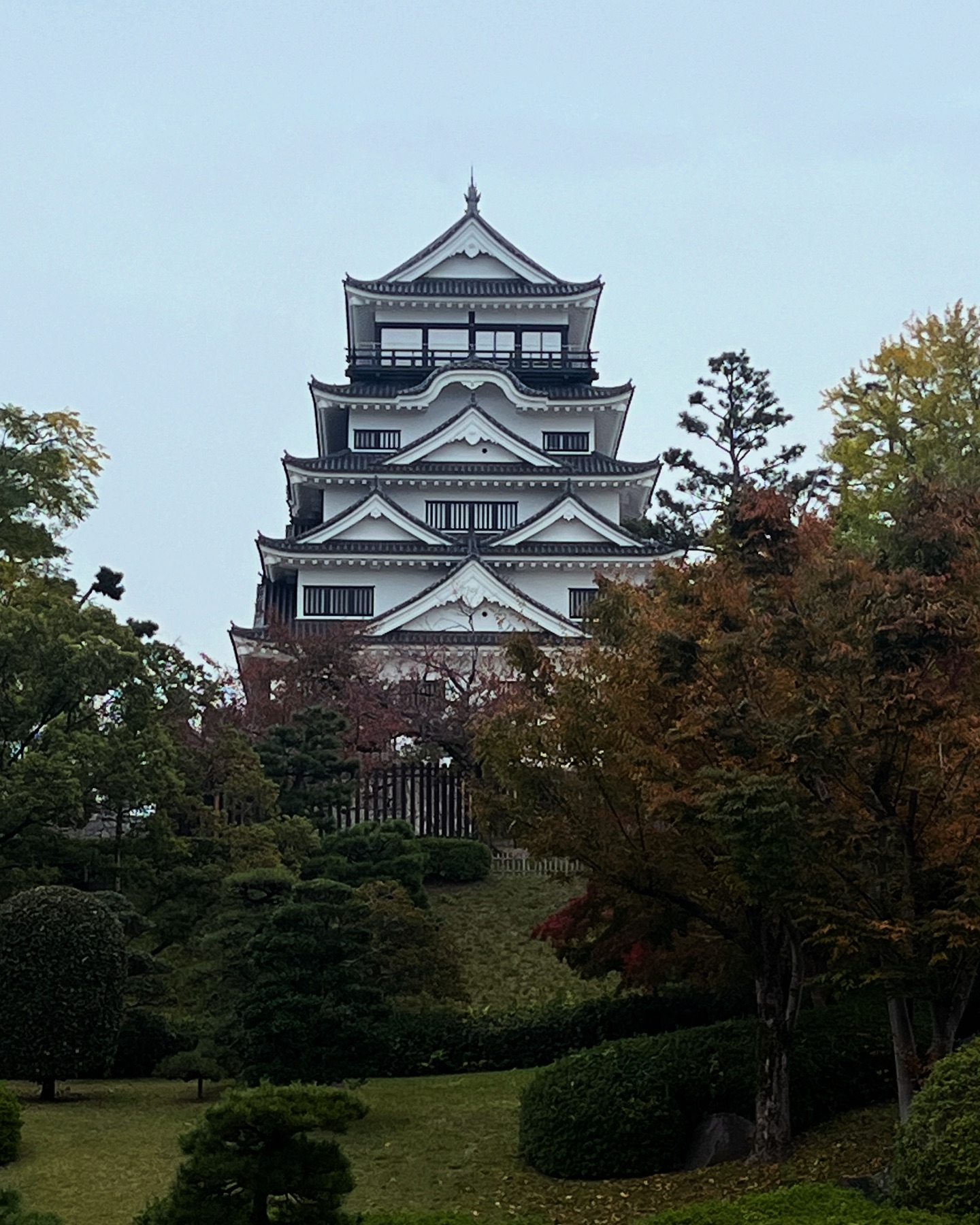 アサヒ喫茶から福山城（広島県福山市・ふくやま美術館）