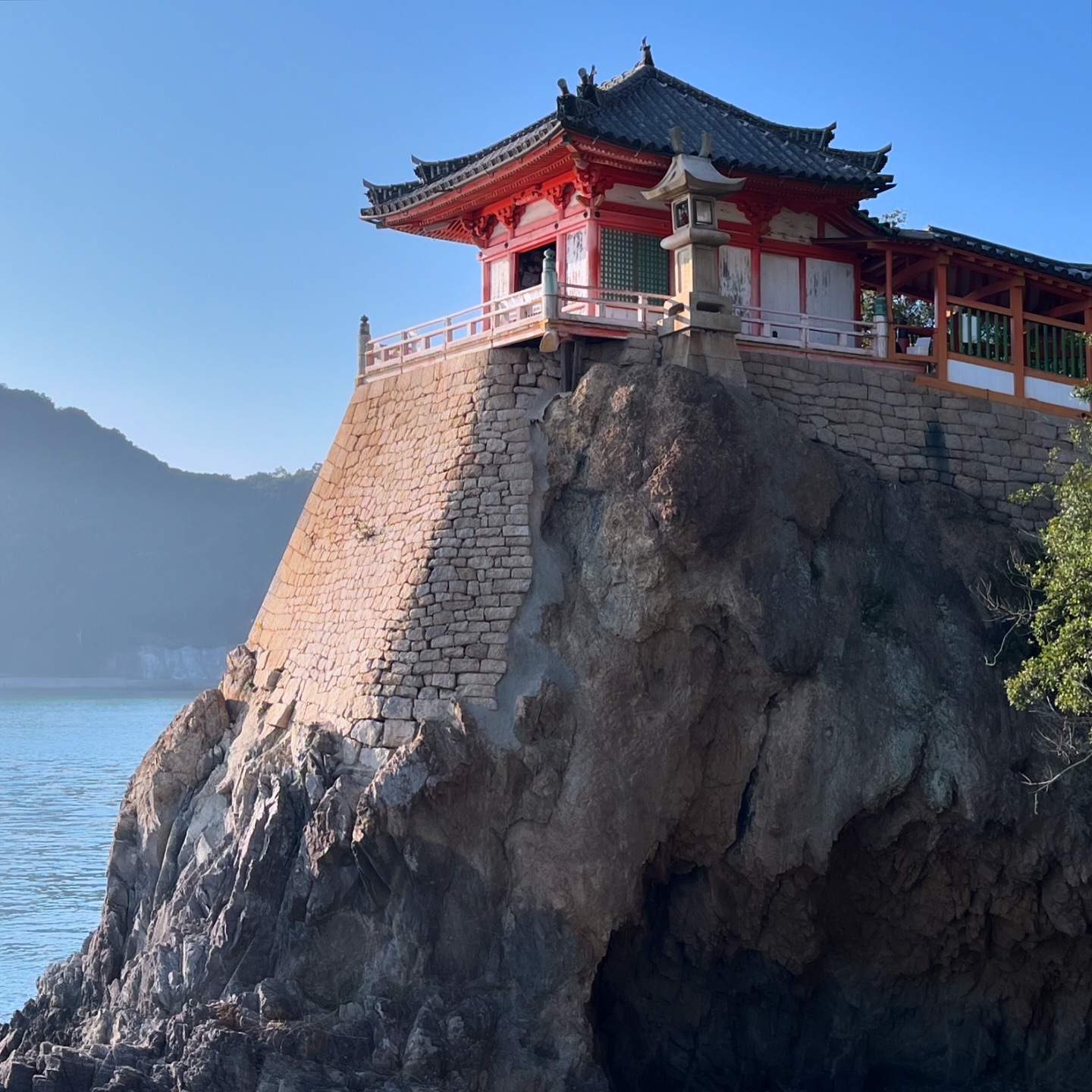 阿伏兎観音（広島県福山市）